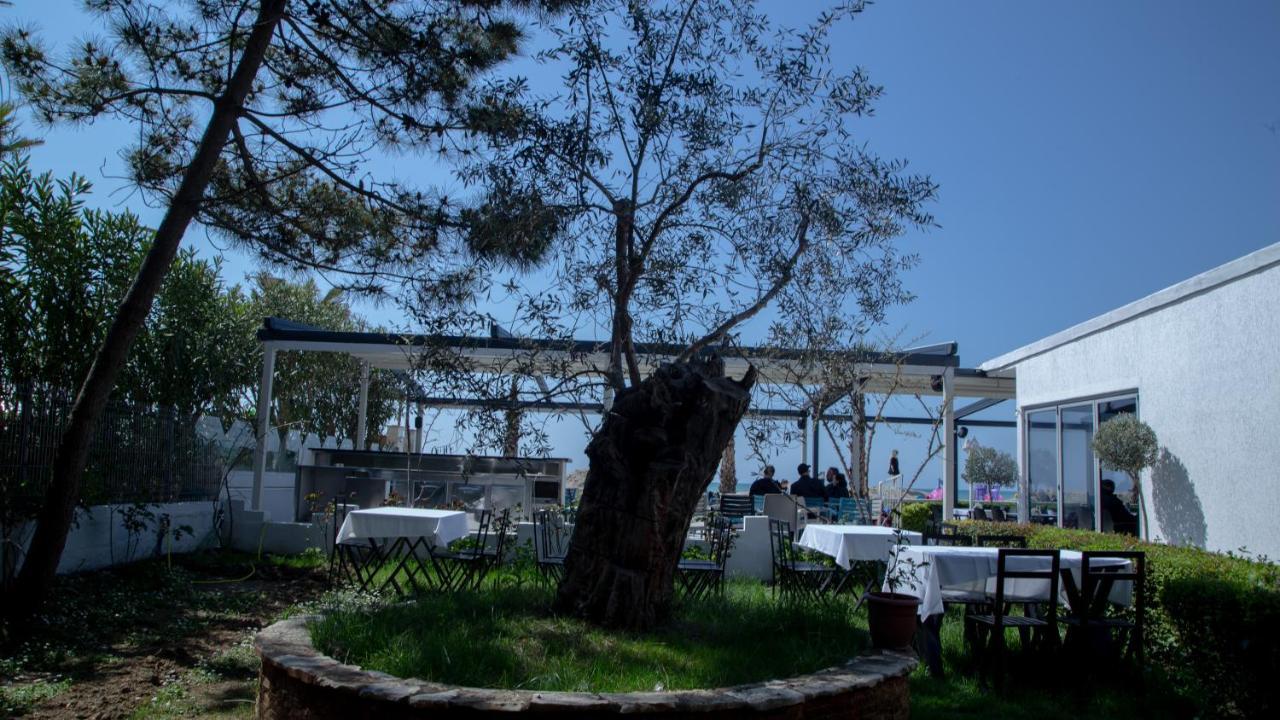 Okej Hotel Golem  Exterior photo